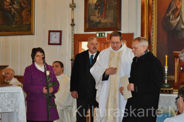 Valsts svētku dievkalpojums un aizlūgums par Rugāju novadu notika Augustovas baznīcā 18.11.2013.